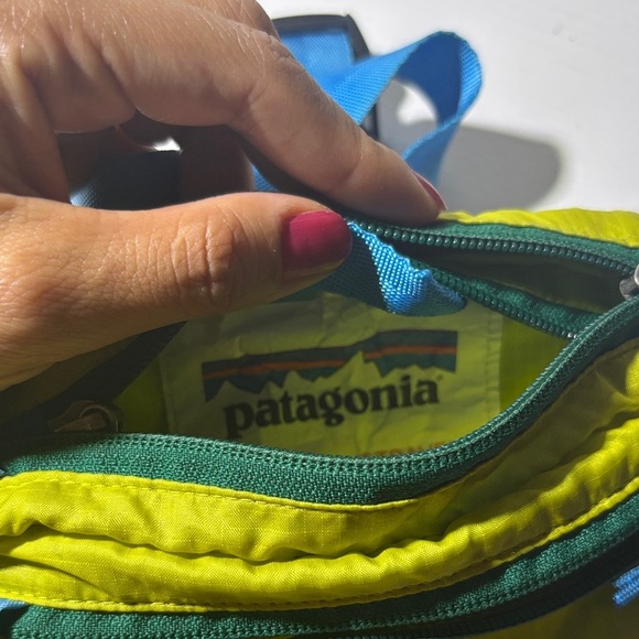 Patagonia Lime Green and Blue Waist Bag - Picture 4 of 6